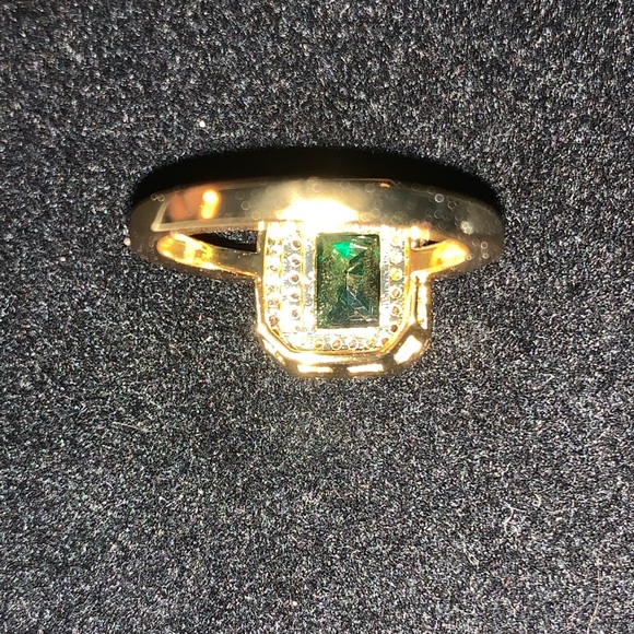 Ring - Picture 4 of 4